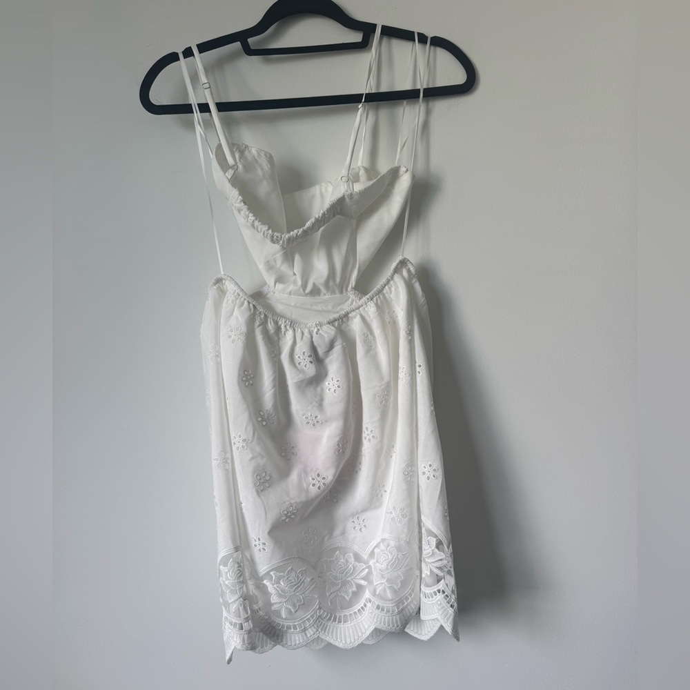 Hello Molly My Escape Mini Dress in White - Size M - Picture 5 of 14